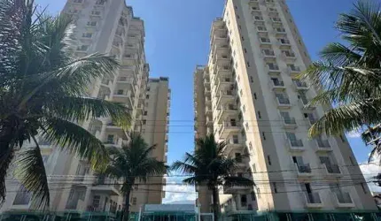 Excelente apartamento de 03 dormitórios, sendo 01 suíte, 01 vaga de garagem, bicicletário, prédio frente ao mar, com piscina e ampla área gourmet com churrasqueira. O imóvel está localizado no Balneár