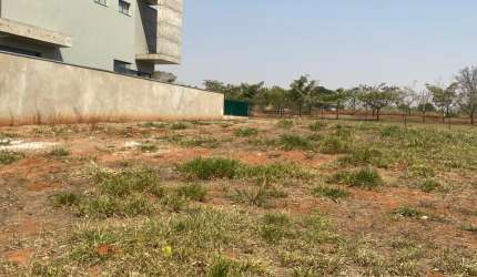 VENDE-SE TERRENO QUINTA DO GOLFE RESERVA