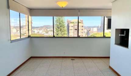 Apartamento 2 dormitórios sendo 1 suíte, parrilla Argentina na churrasqueira. Possui 1 vaga de garagem.