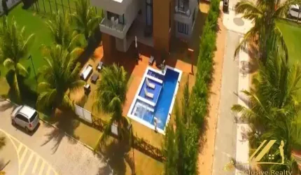 Casa beira mar no Condomínio Paraíso do Mar - Guarajuba. 6 suítes, com piscina e área gourmet, literalmente pé na areia! Linda decoração e mobília!