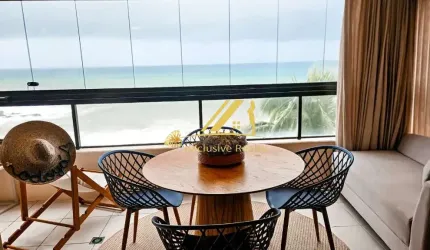 Apartamento 2 quartos finamente decorado e mobiliado frente mar. Edf. Terrazzo Rio Vermelho. Nascente total, na Praia do Buracão! 1 vaga de garagem