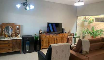 CASA ESPAÇOSA COM 3 DORM - RESIDENCIAL SANTA CRUZ