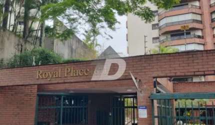 Apartamento com 4 quartos à venda na Vila Suzana, São Paulo , 213 m2 por R$ 1.200.000