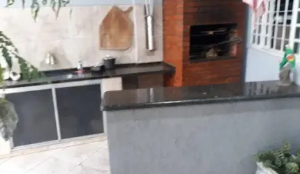 Casa com 3 Quartos e 2 banheiro à Venda, 130m²Poá, São Paulo
