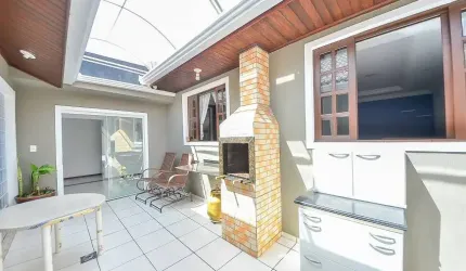 Casa com 3 Quartos e 2 banheiro à Venda, 133m²Continental I - Guarulhos, São Paulo