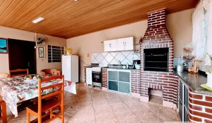 Casa com 3 quarto sendo 1 suite, 2 vagas - Parque das Laranjeiras - Sorocaba