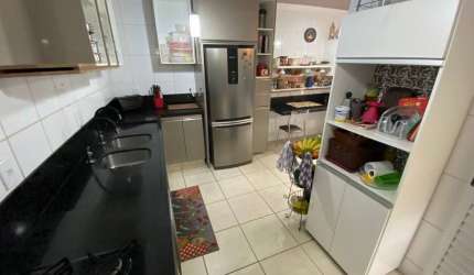 Linda casa com 04 quartos com 01 suíte e 02 vagas - Vila Invernada - Sâo Paulo