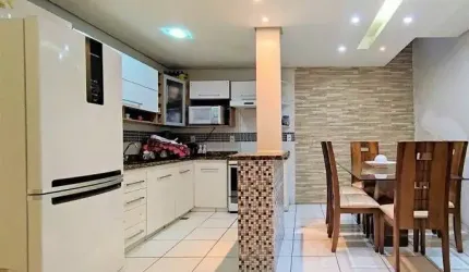 casa com 3 quartos sendo 1 suite, vaga 1 carro - Santo Amaro - São Paulo