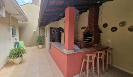 Casa com 3 Quartos e 2 banheiro à Venda, 134m²Jardim Satélite - São José dos Campos, São Paulo
