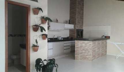 Casa com 3 Quartos e 2 banheiro à Venda, 136m²Mogi das Cruzes, São Paulo