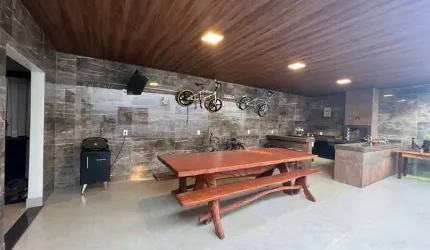 Casas com 3 Quartos e 3 banheiros à Venda em Jardim Paulista