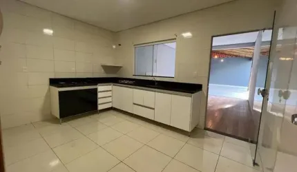 Casas com 3 Quartos e 2 banheiros à Venda em Cidade Edson