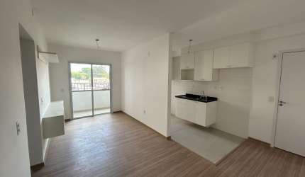 Apartamento de 2 Dorms. com 1 suíte próximo ao Campolim.