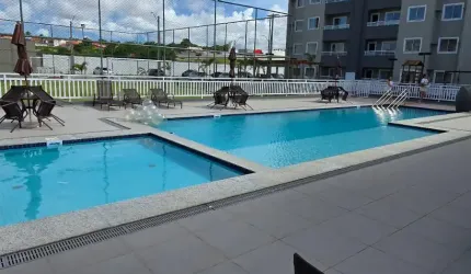 J - Vendo Apt de três quartos no condomínio Prime Calhau 1