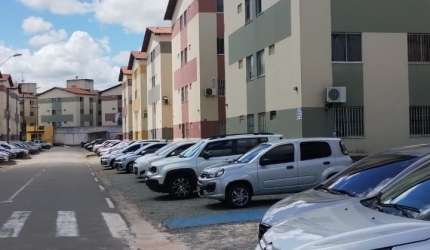 J - Alugo Apt de dois quartos no Turu