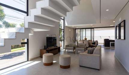 Casa à venda com 3 suítes no Residencial Santa Maria, Valinhos.