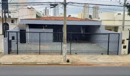 Casa à venda com 4 quartos no Jardim Chapadão, Campinas.