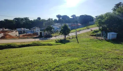 Terreno à venda com 804 m² no Residencial Terras de Santa Teresa, no distrito industrial de Vinhedo, em Vinhedo - São Paulo..