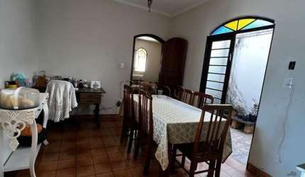 Casa à venda com 3 quartos no Santa Cecília, Paulínia.
