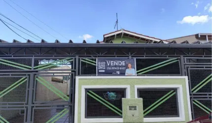 Casa à venda com 3 quartos no Jardim García, Campinas.