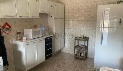 Casa à venda com 3 quartos no Jardim Noêmia, Campinas.