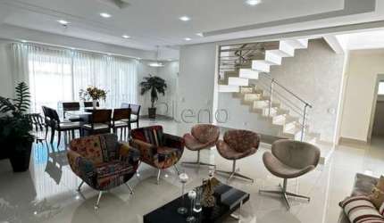 Sobrado à venda em Indaiatuba, Chácara Areal, com 5 suítes, com 386 m², Residencial Santa Clara