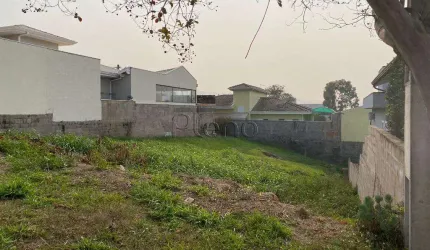 Terreno para venda no Condomínio Picollo Villaggio, no bairro Vila Omizollo, em Louveira - São Paulo.