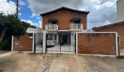 Sobrado à venda em Campinas, Vila Pompéia, com 4 quartos, com 219 m²
