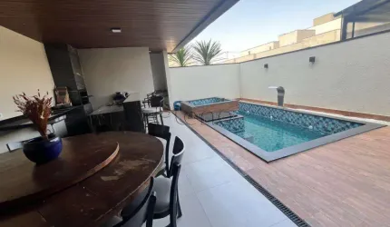 Sobrado à venda em Paulínia, Vila Monte Alegre, com 4 quartos, com 244 m²