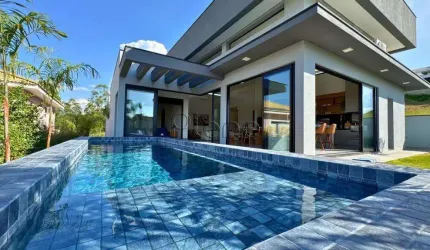 Sobrado à venda em Itu, Residencial Parque Campos de Santo Antônio II, com 4 quartos, com 354 m²