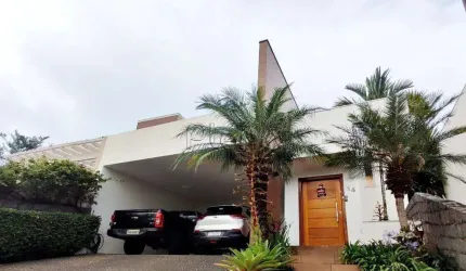 Casa à venda em Valinhos, Condomínio Villagio Fiorentino, com 3 quartos sendo suíte, com 260 m²