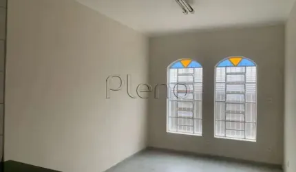 Casa à venda com 3 quartos no Jardim Flamboyant, Campinas.