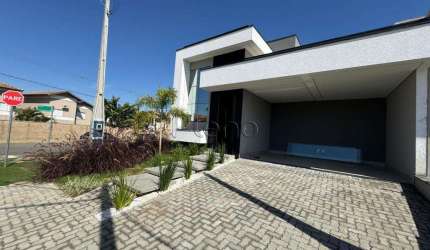 Casa à venda em Paulínia, Jardim Flamboyant, com 3 suítes, com 153 m², Residencial Jardim dos Lírios
