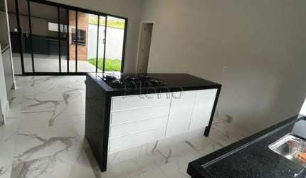 Casa para alugar em Valinhos, Vila Pagano, com 3 suítes, com 171 m², Bosque da Mata
