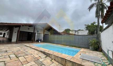 Casa Térrea para Venda em Guarujá, Jardim Enseada, 3 dormitórios, 1 suíte, 2 banheiros, 4 vagas