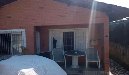 Casa 3 dormitórios para Venda em Guarujá, Balneário Praia do Pernambuco, 3 dormitórios, 1 suíte, 1 banheiro, 2 vagas