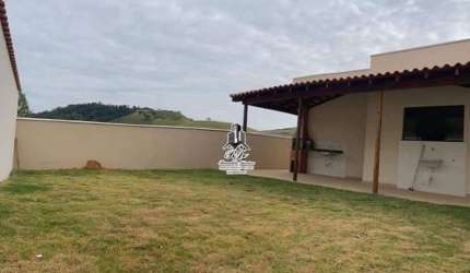 Casa para Venda em Itajubá, Jardim Califórnia, 3 dormitórios, 1 suíte, 2 banheiros, 2 vagas
