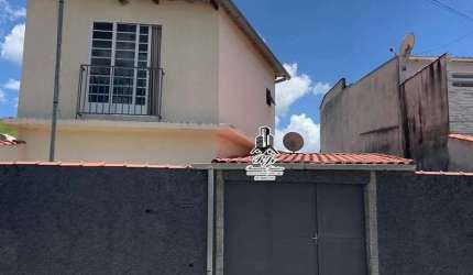 Casa para Venda em Itajubá, Boa Vista, 2 dormitórios, 1 suíte, 2 banheiros, 2 vagas