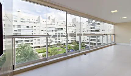 Apartamento com 4 quartos à venda na Rua José Cadilhe, 804, Água Verde, Curitiba por R$ 2.850.000