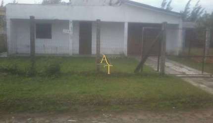 Casa com 3 quartos à venda no Atlântida Sul (Distrito), Osório , 180 m2 por R$ 250.000