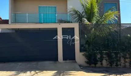 Casa sobrado com 3 dormitórios disponível a venda no Jd Montecatine em Cambé
