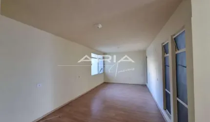 Casa com 3 quartos, sendo 1 suíte e 4 vagas no Jardim Alvorada, Londrina - PR