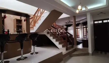 Casa à venda, Jardim Tarumã - Londrina PR, 4 quartos, 2 suítes.