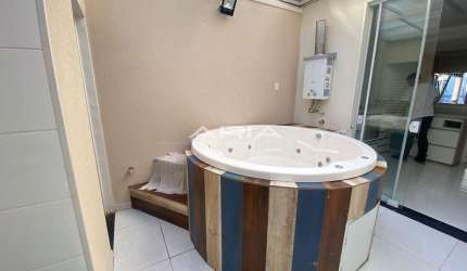 Sobrado aconchegante à venda na Vila Xavier  em condomínio fechado