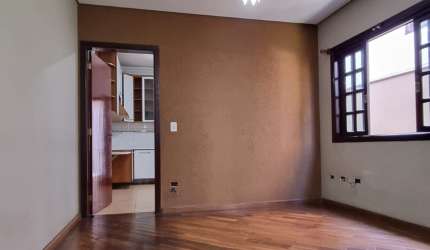 Casa  á  Venda   150 m²  com 3  dormitórios 4  Vaga- City  Bussocaba