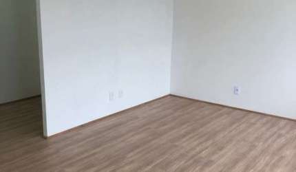 Sala comercial para alugar na Avenida Ayrton Senna, 2500, Barra da Tijuca, Rio de Janeiro por R$ 1.390