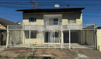 Oportunidade única: Sobrado de 6 quartos no Setor Coimbra, Goiânia-GO, com 292m² e 5 vagas de garagem