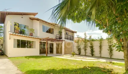 CASA COM DOIS PAVIMENTOS NO BAIRRO DEHON