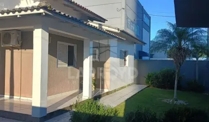 CASA COM PISCINA NO BAIRRO VILA ESPERANÇA
