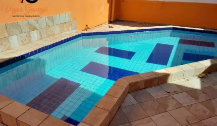 Casa Térrea para Venda em Guarujá, Balneário Praia do Pernambuco, 5 dormitórios, 3 suítes, 5 banheiros, 4 vagas